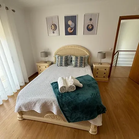 別荘 Big Wave Casa ナザレ